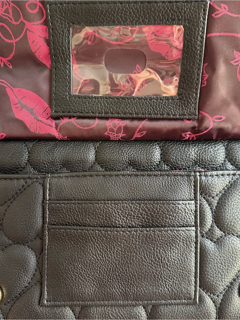 Betsy Johnson Quilted Heart Crossbody Purse Chain Strap Bag - Beige & Black - Picture 6 of 10